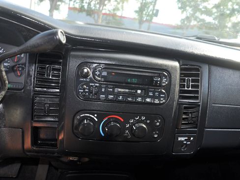 Used 2003 Dodge Dakota Sport image 22