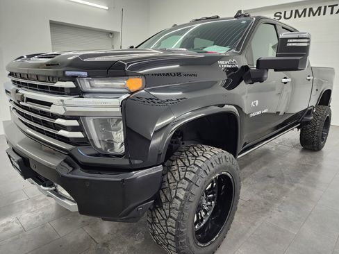 Used 2022 Chevrolet Silverado 3500 High Country image 7