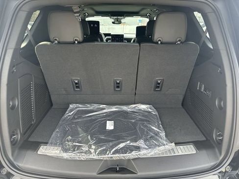 New 2026 GMC Yukon AT4 w/ AT4 Premium Plus Package image 25
