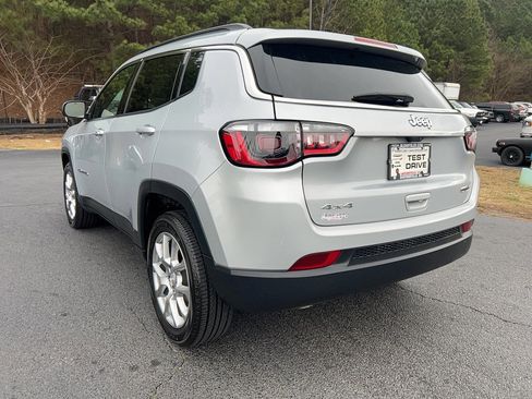 Used 2024 Jeep Compass Latitude w/ Sun and Sound Group image 7