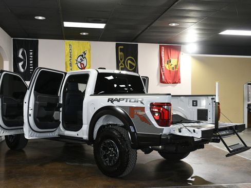 Used 2026 Ford F150 Raptor w/ Equipment Group 803A Raptor R AWD/4WD image 92