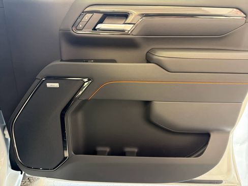 New 2026 GMC Sierra 2500 AT4 w/ AT4 Premium Plus Package image 32