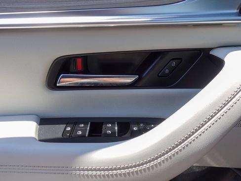 Certified 2024 MAZDA CX-90 Plug-In Hybrid w/ Premium Plus AWD/4WD image 18
