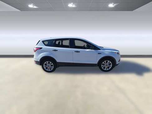 Used 2017 Ford Escape S image 6