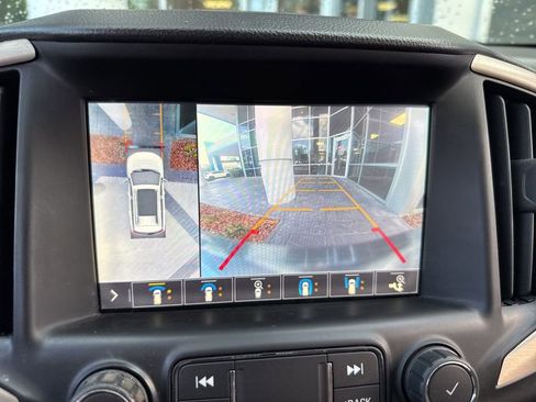 Used 2019 GMC Terrain Denali w/ Advanced Safety Package FWD image 33