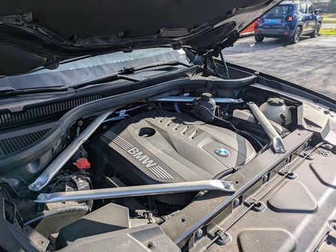 Used 2024 BMW X5 xDrive40i w/ Premium Package image 13