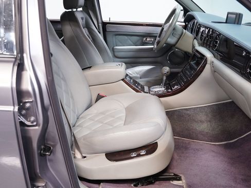 Used 2002 Bentley Arnage T image 39
