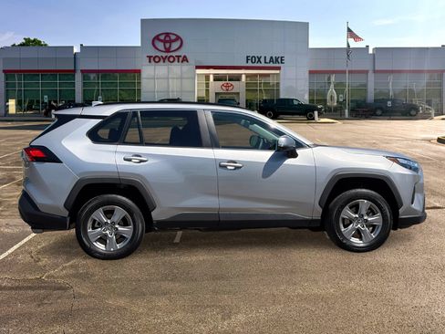 Used 2024 Toyota RAV4 LE AWD/4WD image 6