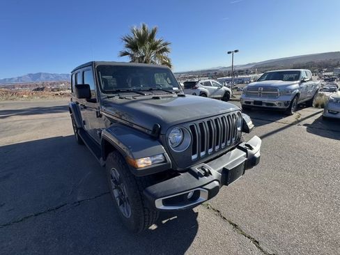 Used 2023 Jeep Wrangler Sahara w/ Cold Weather Group image 7