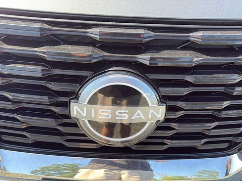 Used 2023 Nissan Rogue SV AWD/4WD image 27