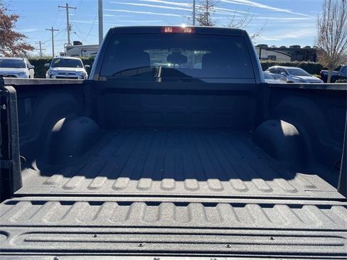Used 2024 RAM 2500 Big Horn w/ Bed Utility Group image 18