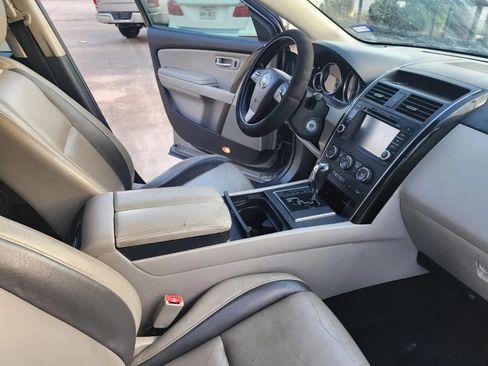 Used 2012 MAZDA CX-9 Touring w/ Moonroof & Bose Audio Pkg FWD image 10