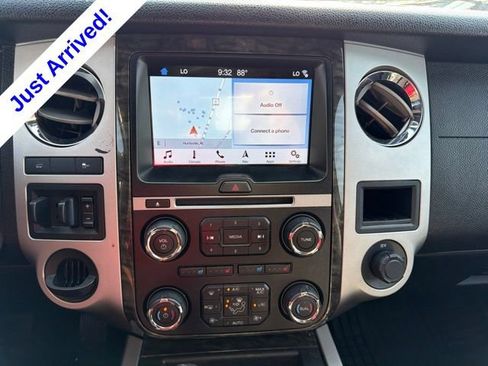 Used 2017 Ford Expedition Limited w/ Equipment Group 301A RWD image 36