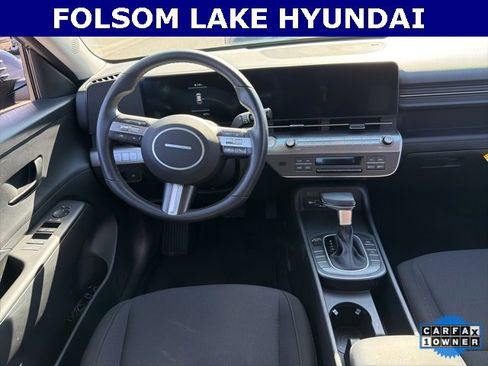 Certified 2025 Hyundai Kona SEL image 8