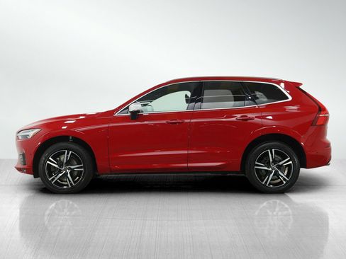 Used 2018 Volvo XC60 T6 R-Design w/ Convenience Package image 2