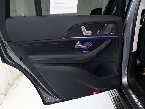 Certified 2026 Mercedes-Benz GLS 450 4MATIC image 31