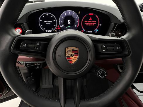 Used 2024 Porsche Cayenne S image 16