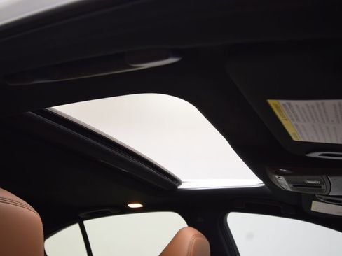 Used 2024 INFINITI Q50 Sensory image 20