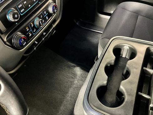 Used 2018 GMC Sierra 1500 SLE w/ SLE Value Package image 14