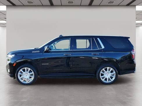 Used 2021 Chevrolet Tahoe High Country AWD/4WD image 3