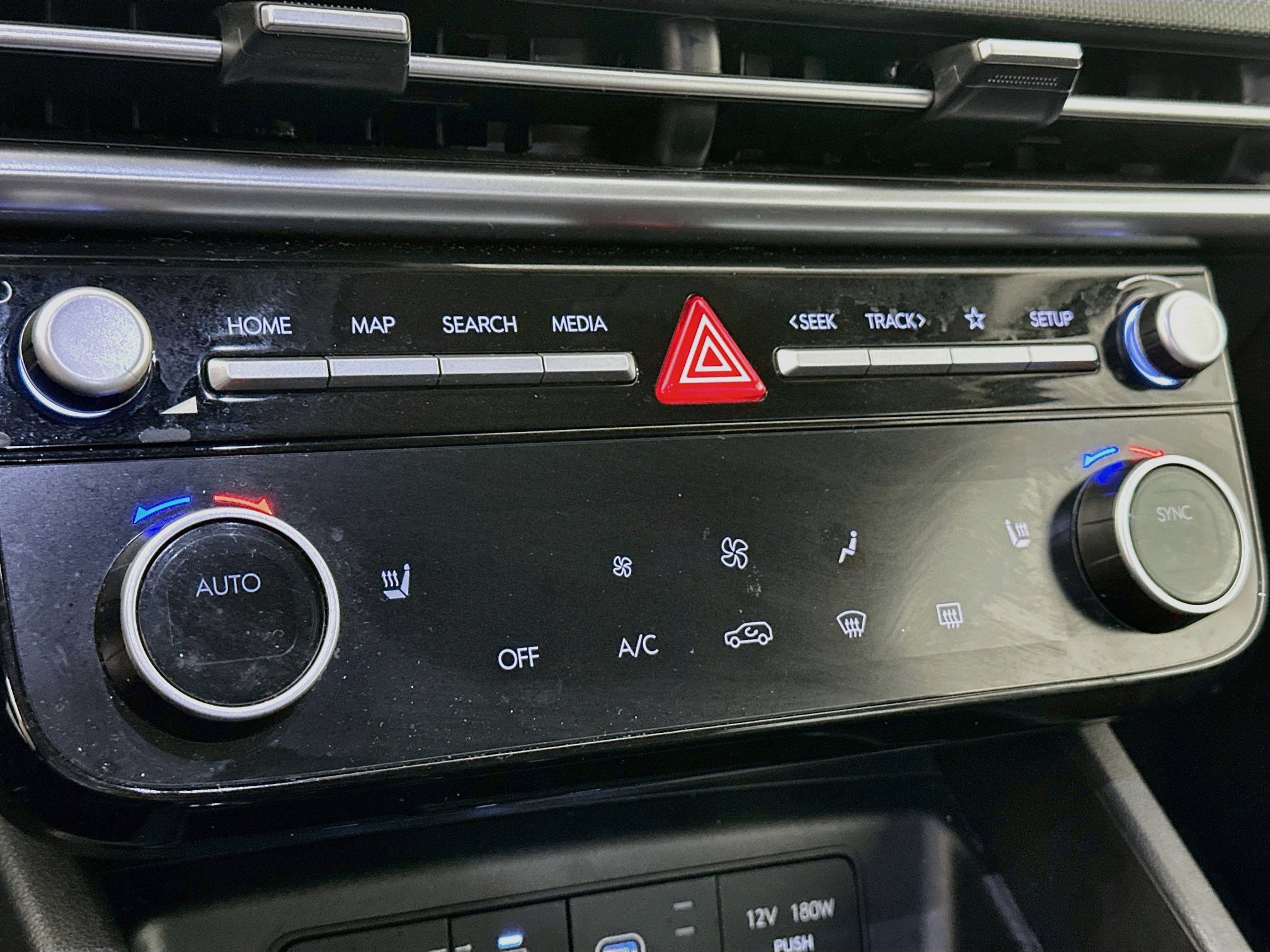 Used 2025 Hyundai Tucson SEL AWD/4WD image 23