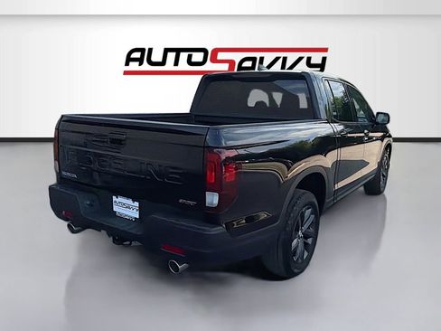 Used 2025 Honda Ridgeline Sport image 7