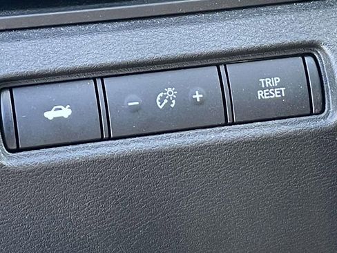 Used 2024 Nissan Altima 2.5 SR image 17