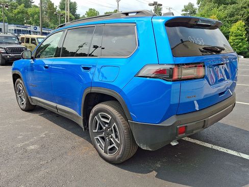New 2026 Jeep Cherokee Limited AWD/4WD image 4