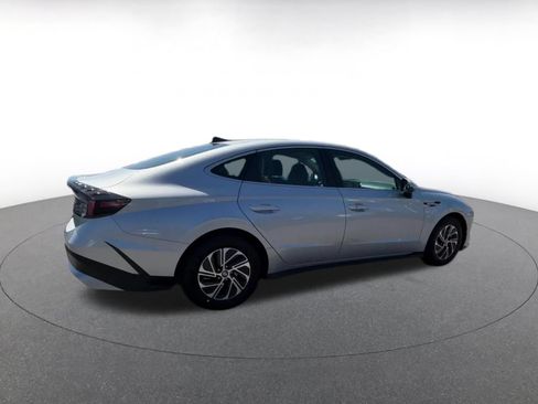 Used 2026 Hyundai Sonata Blue FWD image 15