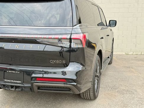 Used 2025 INFINITI QX80 Autograph AWD/4WD image 8