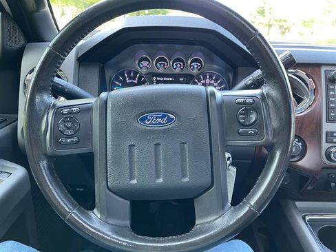 Used 2012 Ford F250 Lariat w/ Lariat Ultimate Pkg AWD/4WD image 19