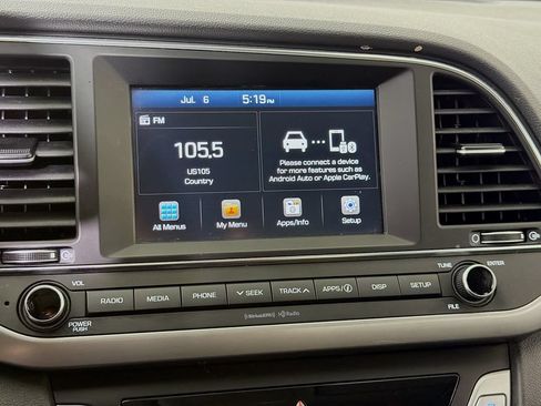 Used 2018 Hyundai Elantra SEL FWD image 30