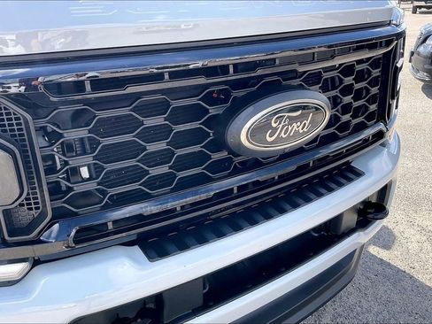 Used 2025 Ford F250 Lariat w/ Black Appearance Package image 34