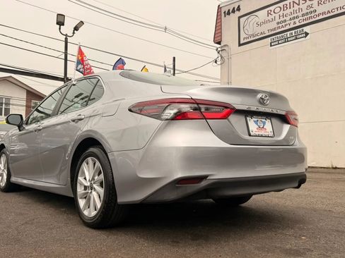 Used 2024 Toyota Camry LE FWD image 8