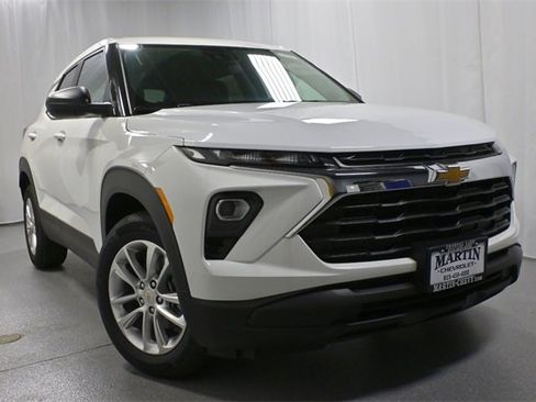 New 2026 Chevrolet TrailBlazer LS w/ LS Convenience Package image 2