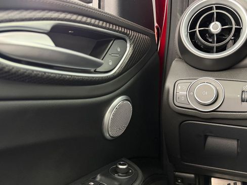 Used 2024 Alfa Romeo Giulia Quadrifoglio image 23