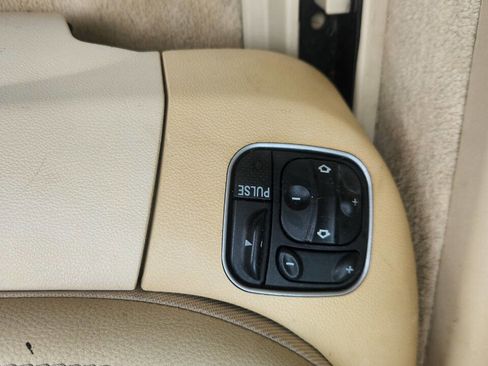 Used 2005 Mercedes-Benz SL 500 image 23