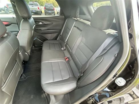 Used 2025 Chevrolet TrailBlazer RS w/ Convenience Package image 24
