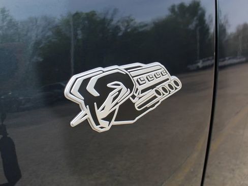 New 2026 RAM 1500 Laramie AWD/4WD image 9