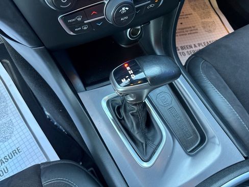 Used 2019 Dodge Charger Scat Pack w/ Plus Group RWD image 22