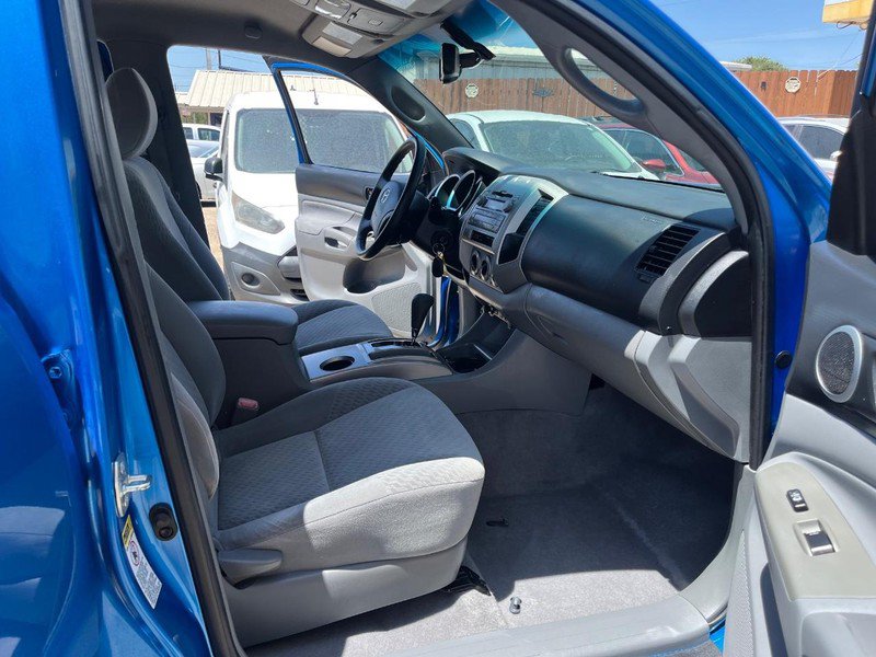 Used 2009 Toyota Tacoma PreRunner RWD image 9