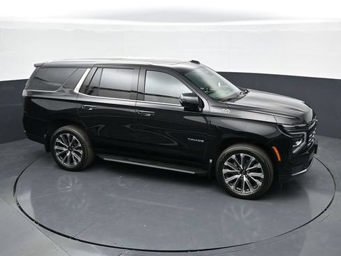 Used 2025 Chevrolet Tahoe High Country w/ Sun And Tow Package AWD/4WD image 32