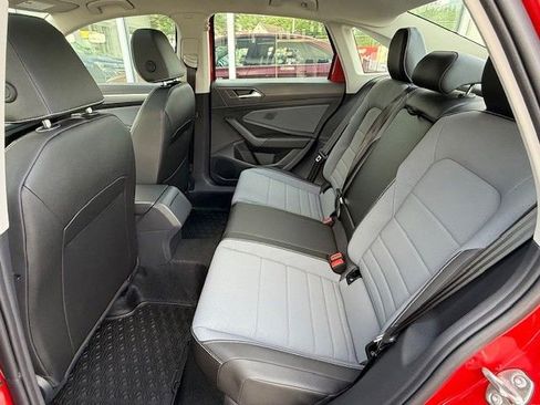 New 2025 Volkswagen Jetta SE image 13