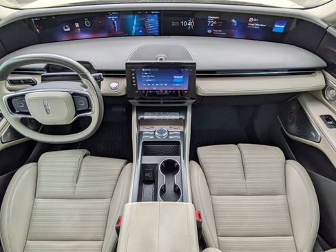 Used 2024 Lincoln Nautilus Reserve w/ Equipment Group 203A image 15