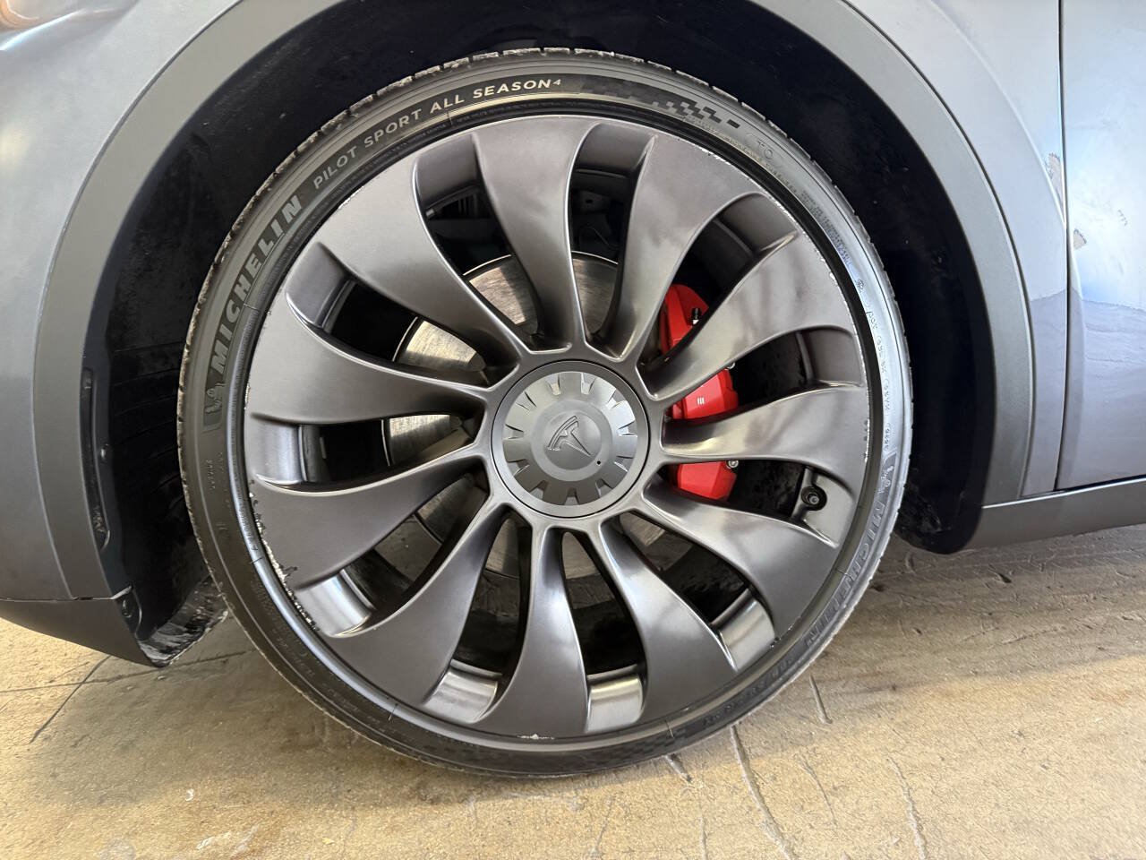 Used 2023 Tesla Model Y Performance AWD/4WD image 33