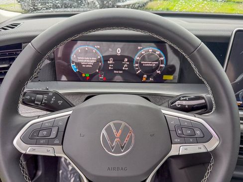 New 2026 Volkswagen Tiguan S image 14