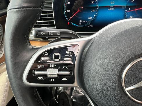 Used 2022 Mercedes-Benz GLS 450 GLS 450 image 40
