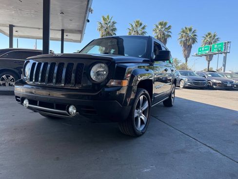 Used 2016 Jeep Patriot High Altitude image 16