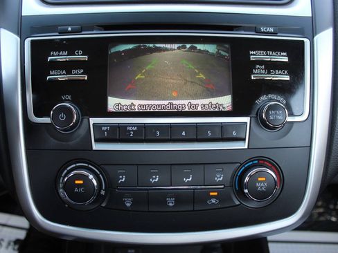 Used 2017 Nissan Altima 2.5 SR w/ Midnight Edition Package FWD image 20