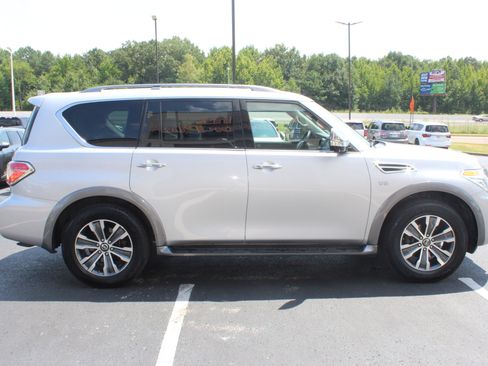 Used 2019 Nissan Armada SL w/ Premium Package AWD/4WD image 5